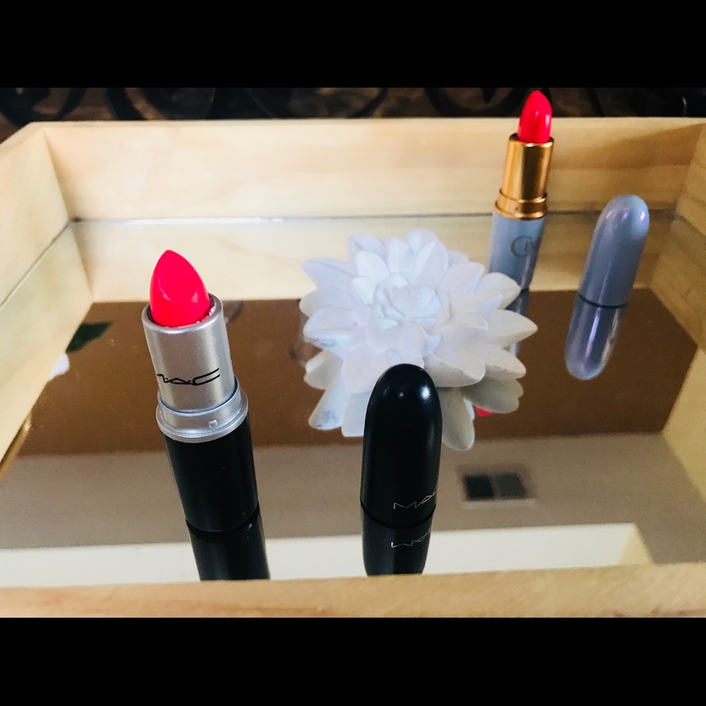 Gorgeous MAC Lipstick Bundle